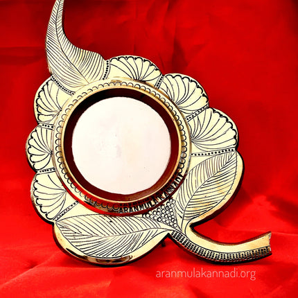 Collection image for: Aranmula Metal Mirror